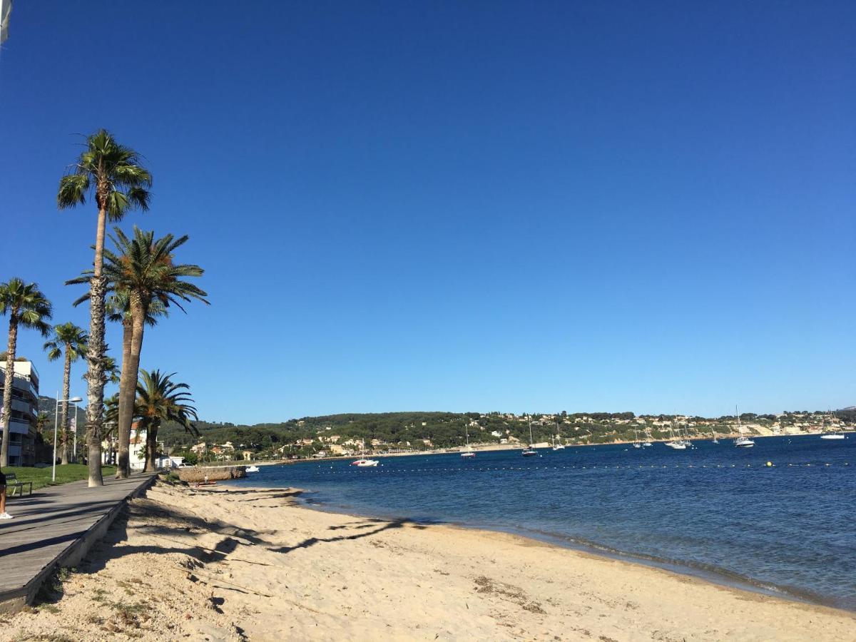 Bandol, Vue Panoramique Sur La Mer, La Plage, Le Port Esterno foto
