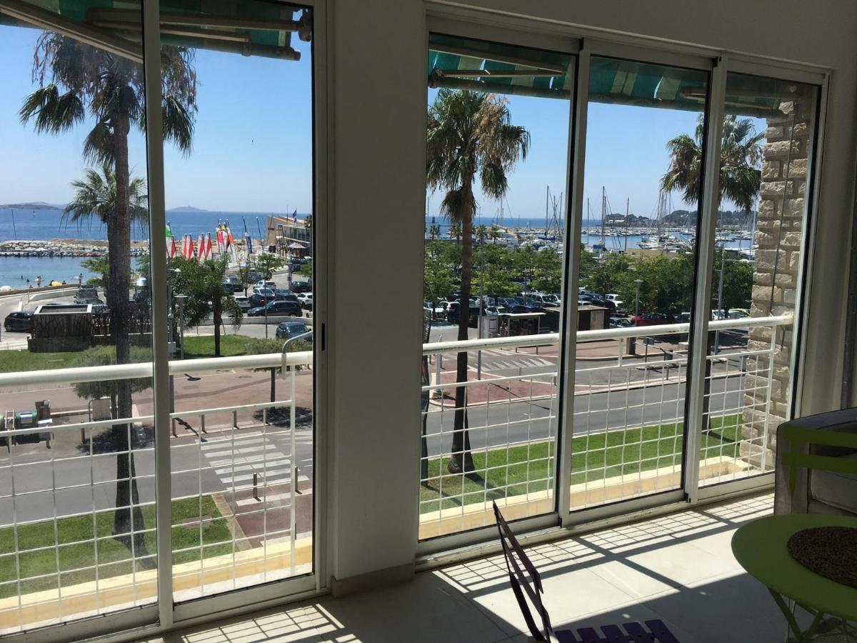 Bandol, Vue Panoramique Sur La Mer, La Plage, Le Port Esterno foto